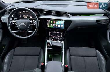 Внедорожник / Кроссовер Audi e-tron 2020 в 