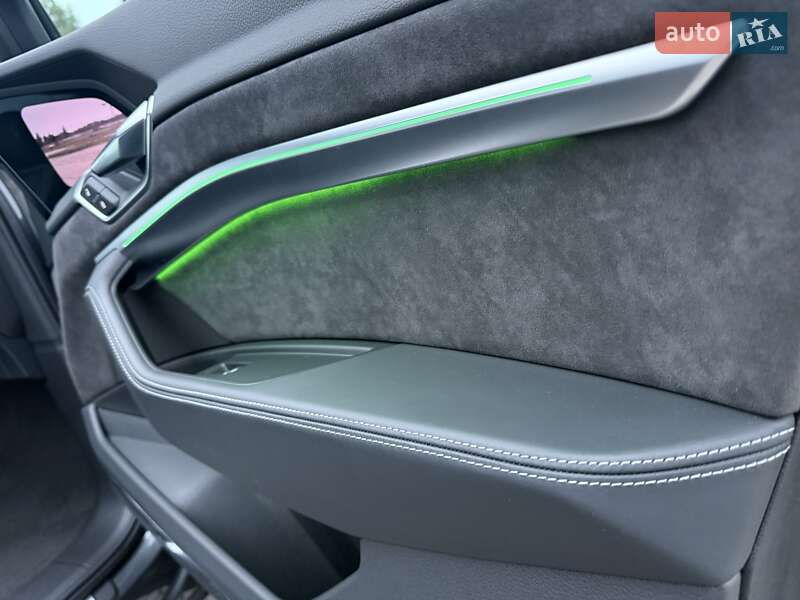 Позашляховик / Кросовер Audi e-tron 2020 в Львові