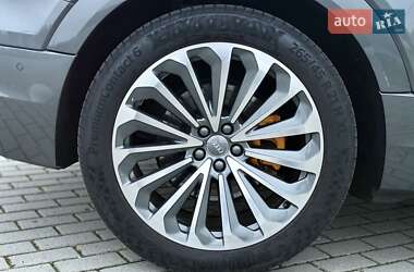 Внедорожник / Кроссовер Audi e-tron 2020 в 