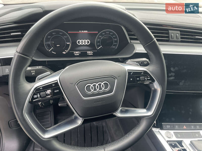 Позашляховик / Кросовер Audi e-tron 2023 в Рівному