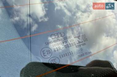 Внедорожник / Кроссовер Audi e-tron 2021 в 
