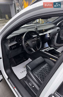 Внедорожник / Кроссовер Audi e-tron 2019 в Ужгороде
