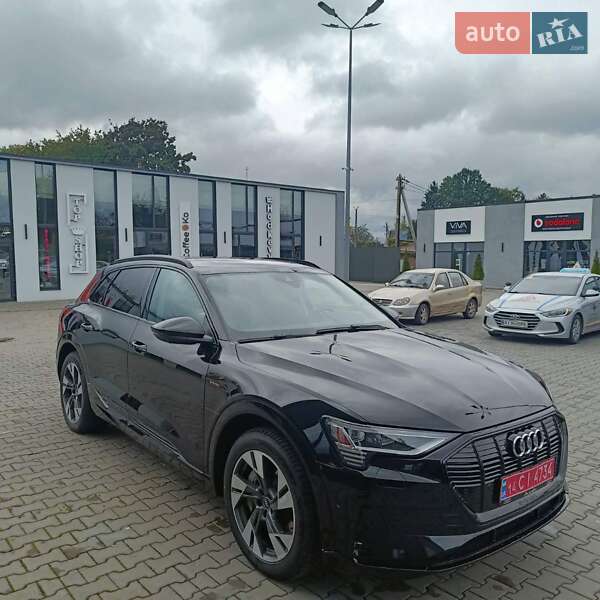 Позашляховик / Кросовер Audi e-tron 2021 в Дніпрі