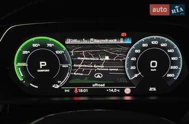 Внедорожник / Кроссовер Audi e-tron 2020 в 