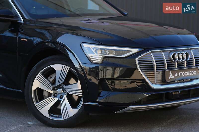 Позашляховик / Кросовер Audi e-tron 2019 в Києві
