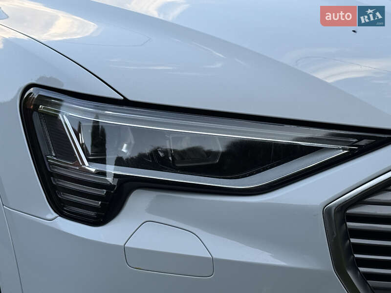Внедорожник / Кроссовер Audi e-tron 2020 в Ровно