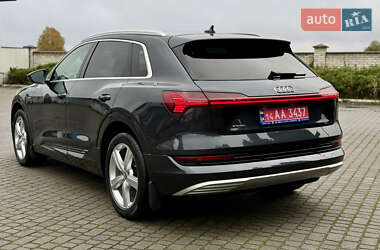 Внедорожник / Кроссовер Audi e-tron 2019 в 
