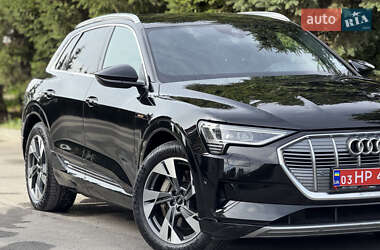 Внедорожник / Кроссовер Audi e-tron 2020 в 