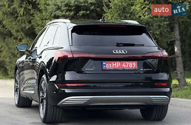 Внедорожник / Кроссовер Audi e-tron 2020 в 