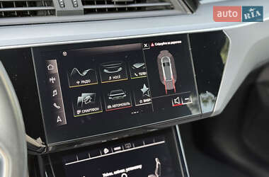 Внедорожник / Кроссовер Audi e-tron 2020 в 