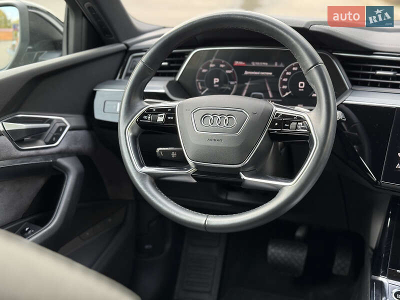Позашляховик / Кросовер Audi e-tron 2020 в Тернополі