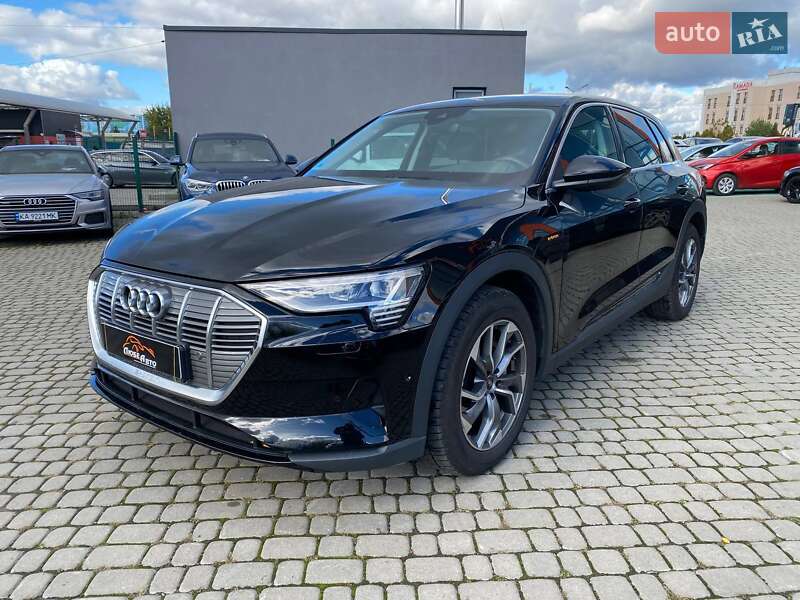 Позашляховик / Кросовер Audi e-tron 2022 в Львові
