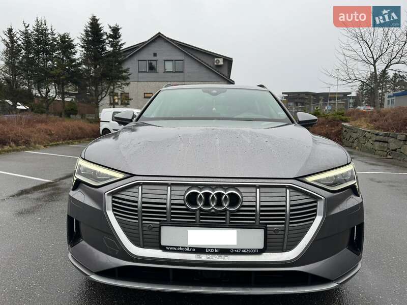 Позашляховик / Кросовер Audi e-tron 2019 в Чернівцях
