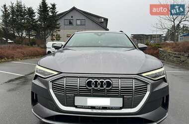 Внедорожник / Кроссовер Audi e-tron 2019 в 