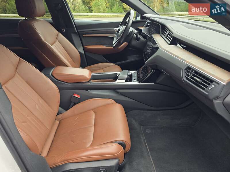 Внедорожник / Кроссовер Audi e-tron 2021 в Ковеле