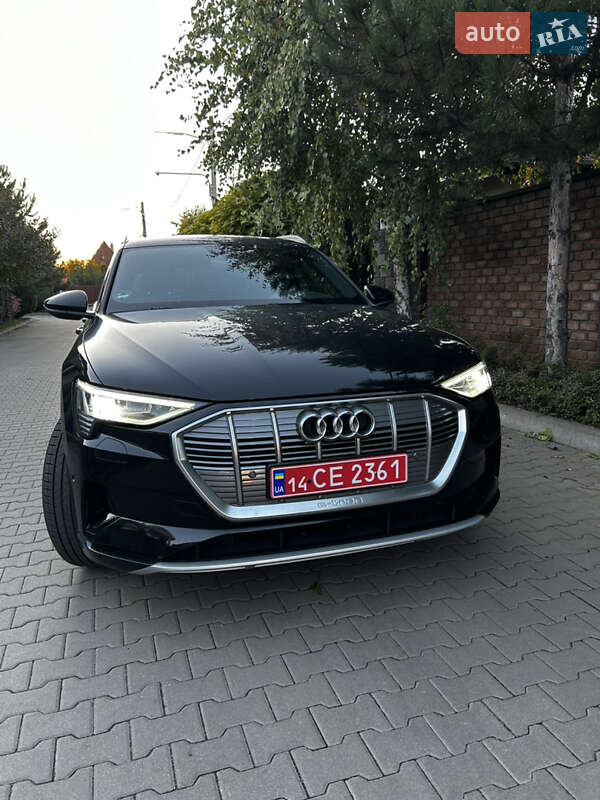 Позашляховик / Кросовер Audi e-tron 2023 в Києві