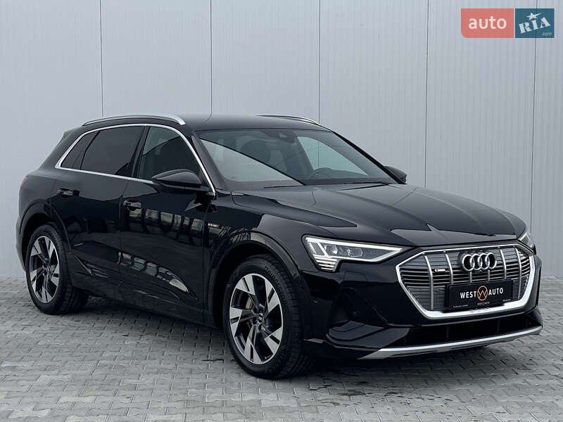 Внедорожник / Кроссовер Audi e-tron 2022 в Мукачево