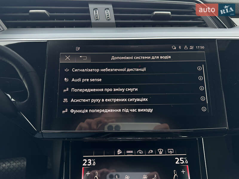 Внедорожник / Кроссовер Audi e-tron 2022 в Мукачево