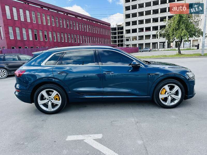 Позашляховик / Кросовер Audi e-tron 2020 в Тернополі