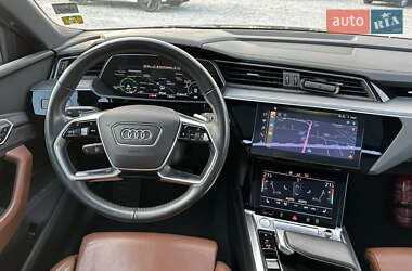 Позашляховик / Кросовер Audi e-tron 2020 в 