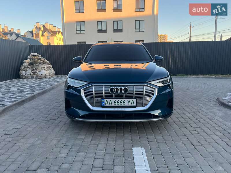 Внедорожник / Кроссовер Audi e-tron 2019 в Софиевской Борщаговке фото 2 Внедорожник / Кроссовер Audi e-tron 2019 в Софиевской Борщаговке