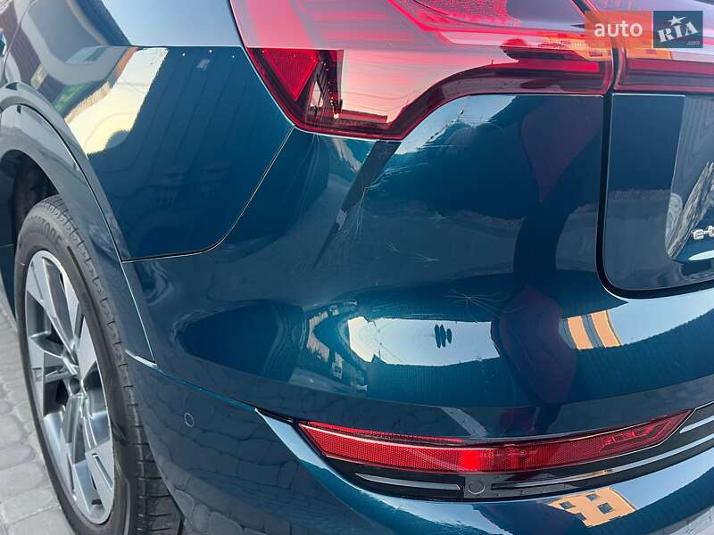 Внедорожник / Кроссовер Audi e-tron 2019 в Софиевской Борщаговке фото 15 Внедорожник / Кроссовер Audi e-tron 2019 в Софиевской Борщаговке