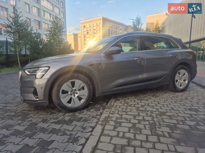 Позашляховик / Кросовер Audi e-tron 2020 в Хмельницькому