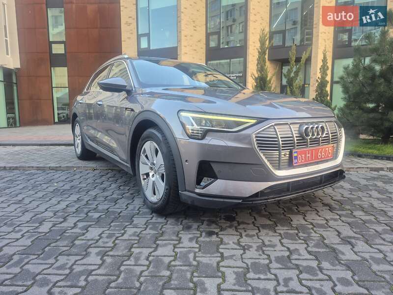 Позашляховик / Кросовер Audi e-tron 2020 в Хмельницькому