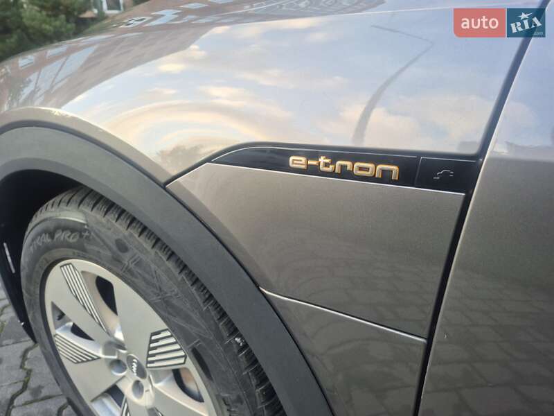Позашляховик / Кросовер Audi e-tron 2020 в Хмельницькому