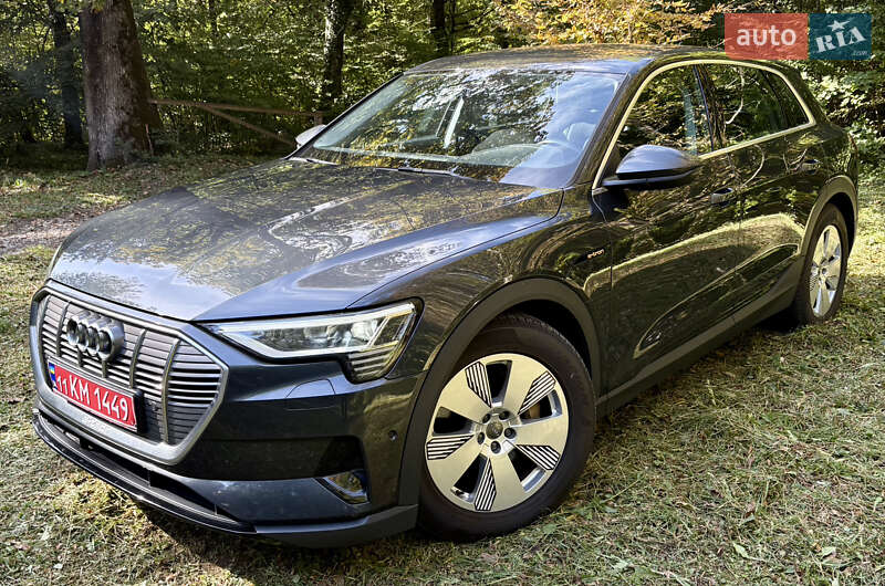 Внедорожник / Кроссовер Audi e-tron 2020 в Киеве