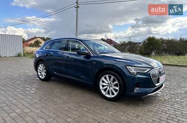 Внедорожник / Кроссовер Audi e-tron 2019 в 