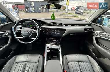Внедорожник / Кроссовер Audi e-tron 2019 в 