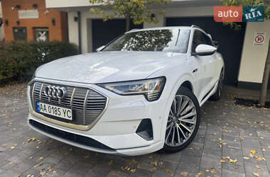 Внедорожник / Кроссовер Audi e-tron 2019 в Киеве