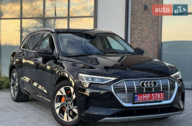 Внедорожник / Кроссовер Audi e-tron 2020 в 