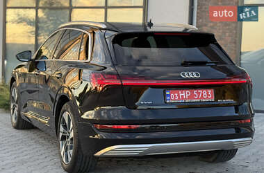 Внедорожник / Кроссовер Audi e-tron 2020 в 