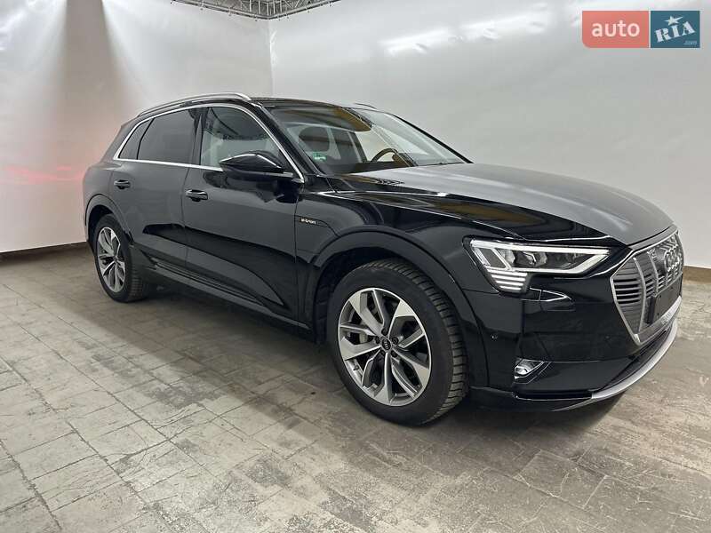Внедорожник / Кроссовер Audi e-tron 2022 в Киеве фото 5 Внедорожник / Кроссовер Audi e-tron 2022 в Киеве