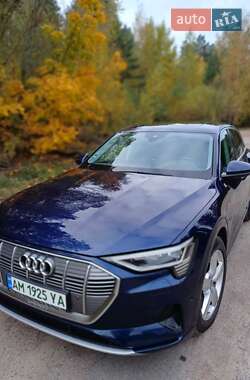 Внедорожник / Кроссовер Audi e-tron 2021 в На Новой Боровой