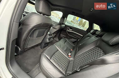 Позашляховик / Кросовер Audi e-tron 2021 в 