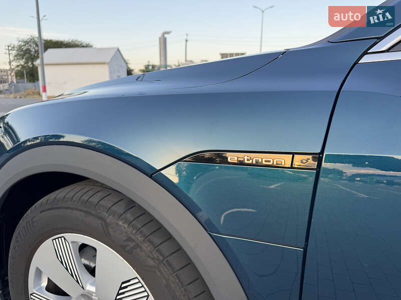 Внедорожник / Кроссовер Audi e-tron 2020 в Одессе фото 10 Внедорожник / Кроссовер Audi e-tron 2020 в Одессе