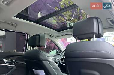 Внедорожник / Кроссовер Audi e-tron 2019 в 
