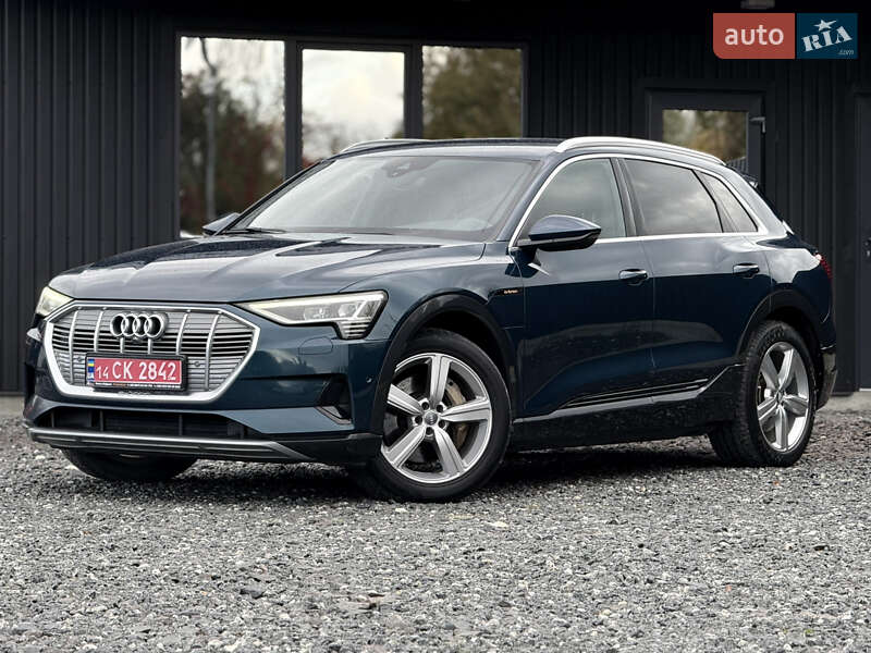 Audi e-tron 2019