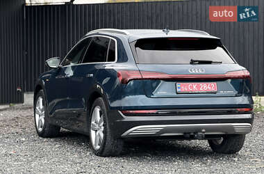 Позашляховик / Кросовер Audi e-tron 2019 в 