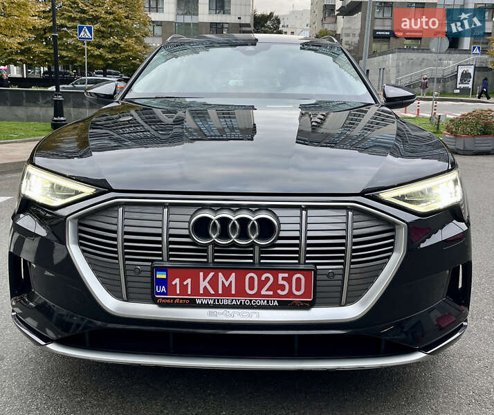 Позашляховик / Кросовер Audi e-tron 2019 в Києві