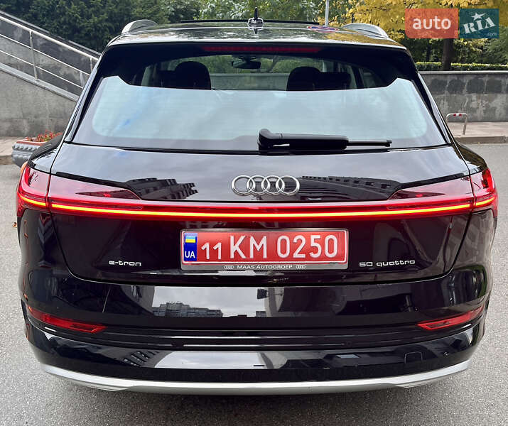 Позашляховик / Кросовер Audi e-tron 2019 в Києві
