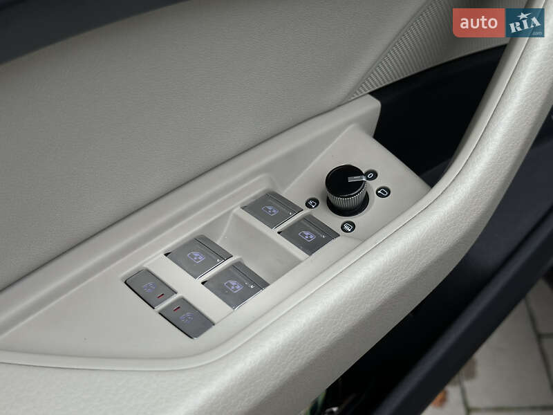 Внедорожник / Кроссовер Audi e-tron 2021 в Ковеле