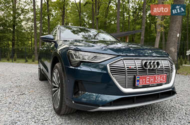 Позашляховик / Кросовер Audi e-tron 2019 в 