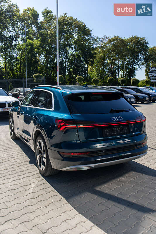 Позашляховик / Кросовер Audi e-tron 2021 в Львові