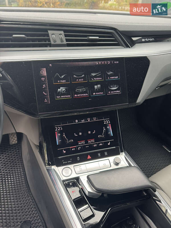Внедорожник / Кроссовер Audi e-tron 2018 в Бучаче фото 24 Внедорожник / Кроссовер Audi e-tron 2018 в Бучаче