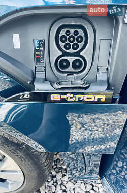 Позашляховик / Кросовер Audi e-tron 2019 в  фото 21 Позашляховик / Кросовер Audi e-tron 2019 в