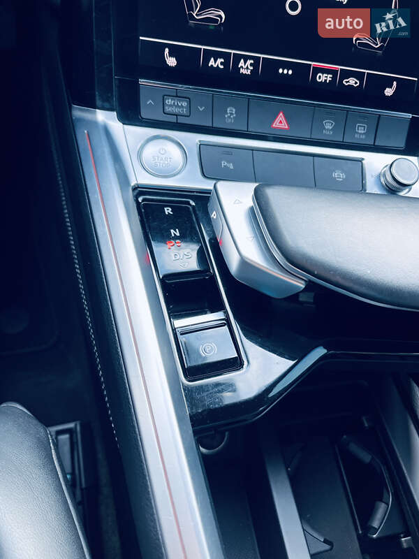 Внедорожник / Кроссовер Audi e-tron 2019 в Бродах фото 35 Внедорожник / Кроссовер Audi e-tron 2019 в Бродах